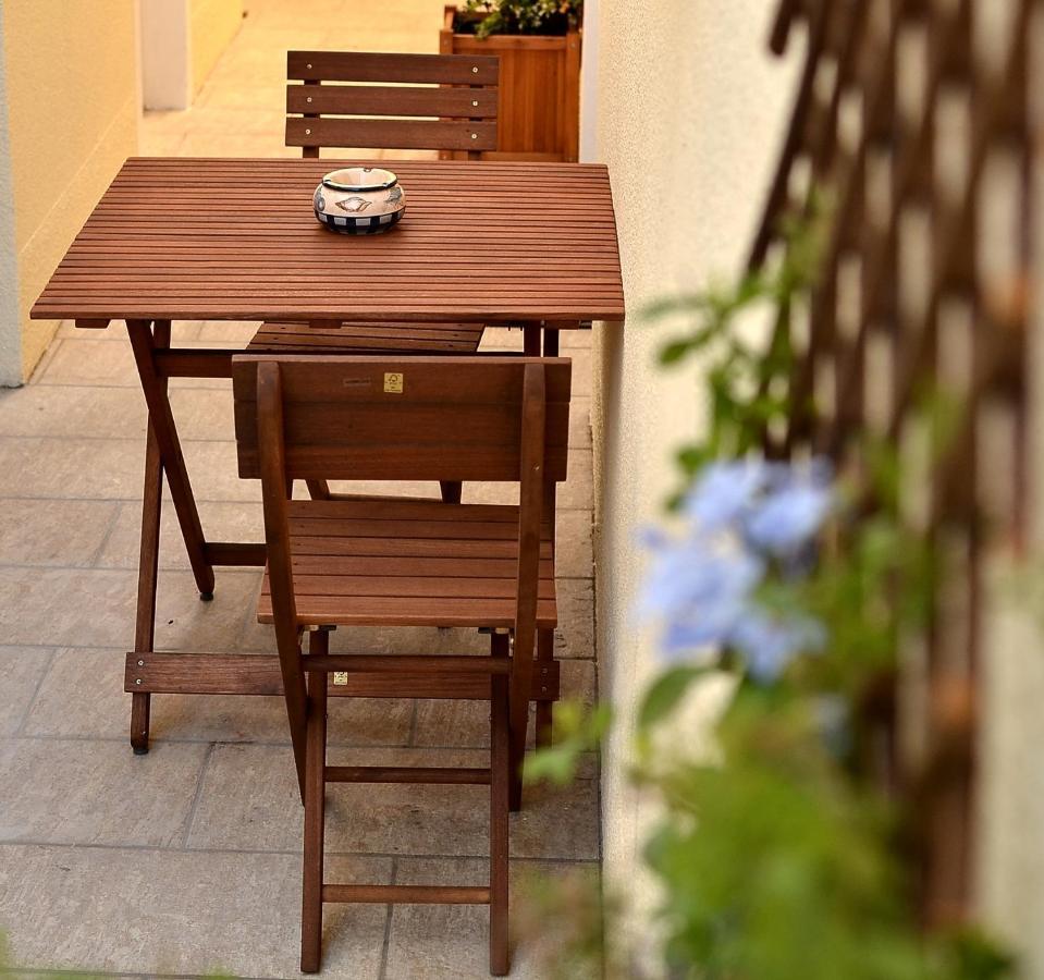 Mistral Appartements Port-Saint-Louis-du-Rhône Esterno foto