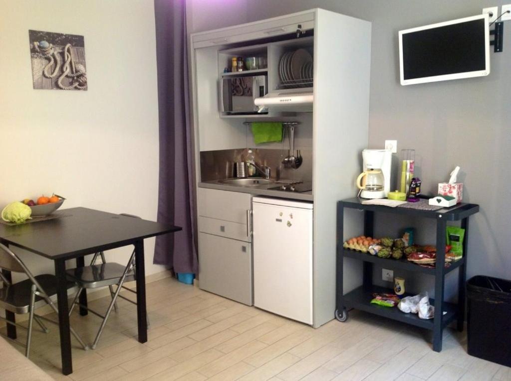 Mistral Appartements Port-Saint-Louis-du-Rhône Esterno foto