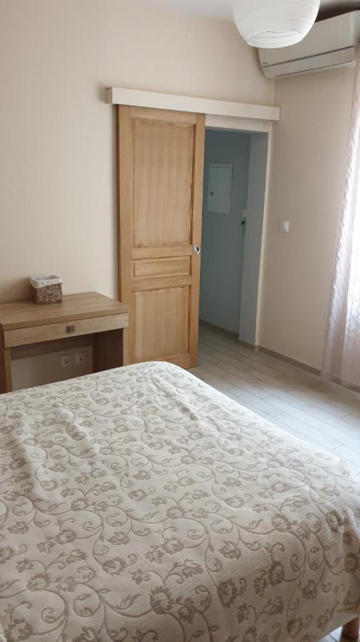 Mistral Appartements Port-Saint-Louis-du-Rhône Esterno foto