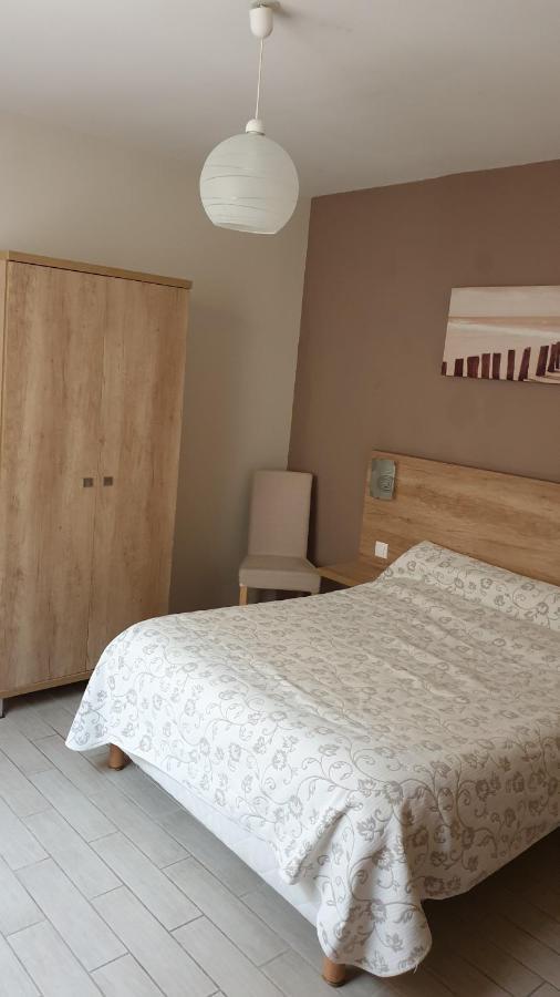 Mistral Appartements Port-Saint-Louis-du-Rhône Esterno foto