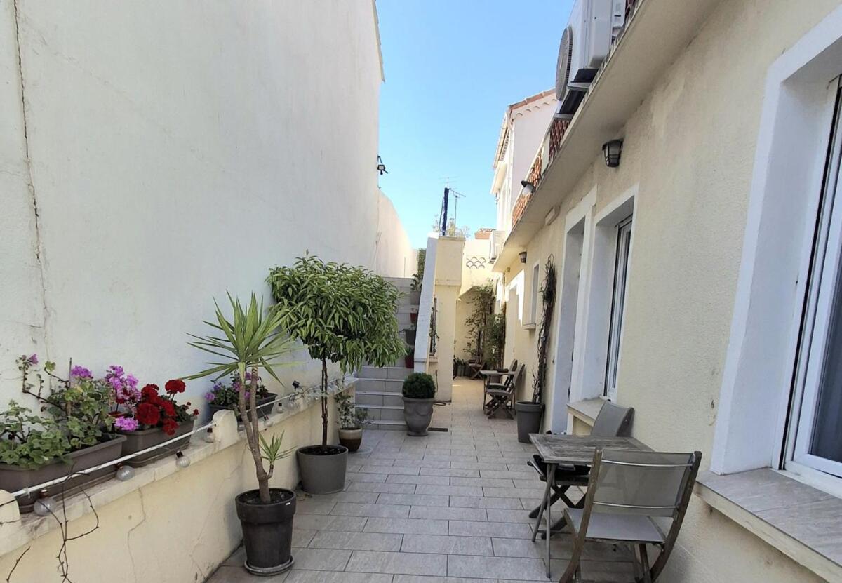 Mistral Appartements Port-Saint-Louis-du-Rhône Esterno foto